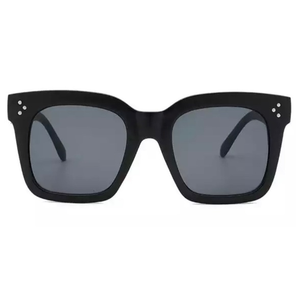 🍋2/$30 New Black Celine-Style “Tilda” Sunglasses - Picture 3 of 4